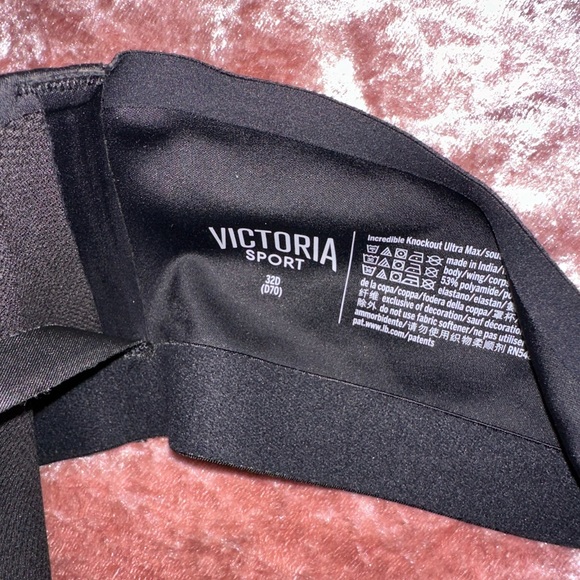 Victoria’s Secret Black Sports Bra - Picture 5 of 5